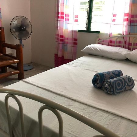 Puerto Galera Hostel Szoba fotó